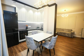 Miku Apartment -Charming One Bedroom At Komuna e Parisit
